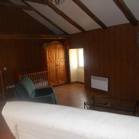 Bed & Breakfast Domaine D'alcapiès 3*