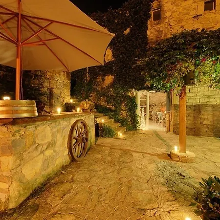 Bed & Breakfast Domaine D'alcapiès Saint-Jean-dʼAlcapiès