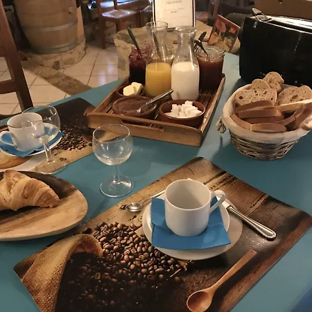Bed & Breakfast Domaine D'alcapies 3*