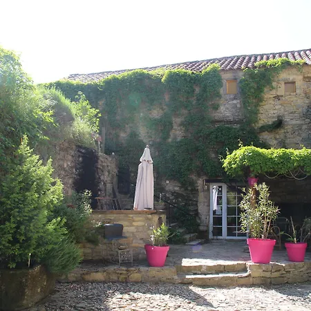 Domaine D'alcapies Bed & Breakfast 3*