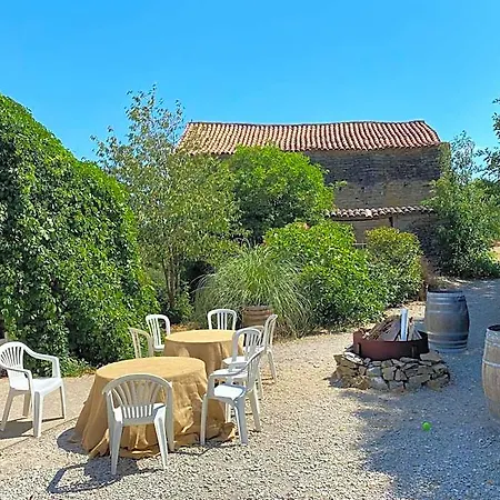 Domaine D'alcapies Bed & Breakfast 3*