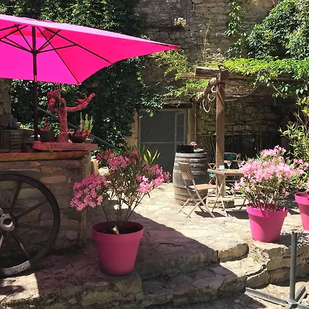 Domaine D'alcapies Bed & Breakfast 3*